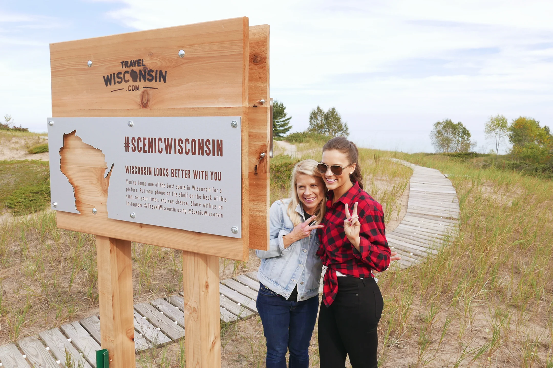 Travel Wisconsin Selfie Stand